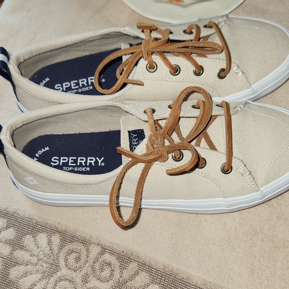 Sperry Shoes - Picture 2 of 12